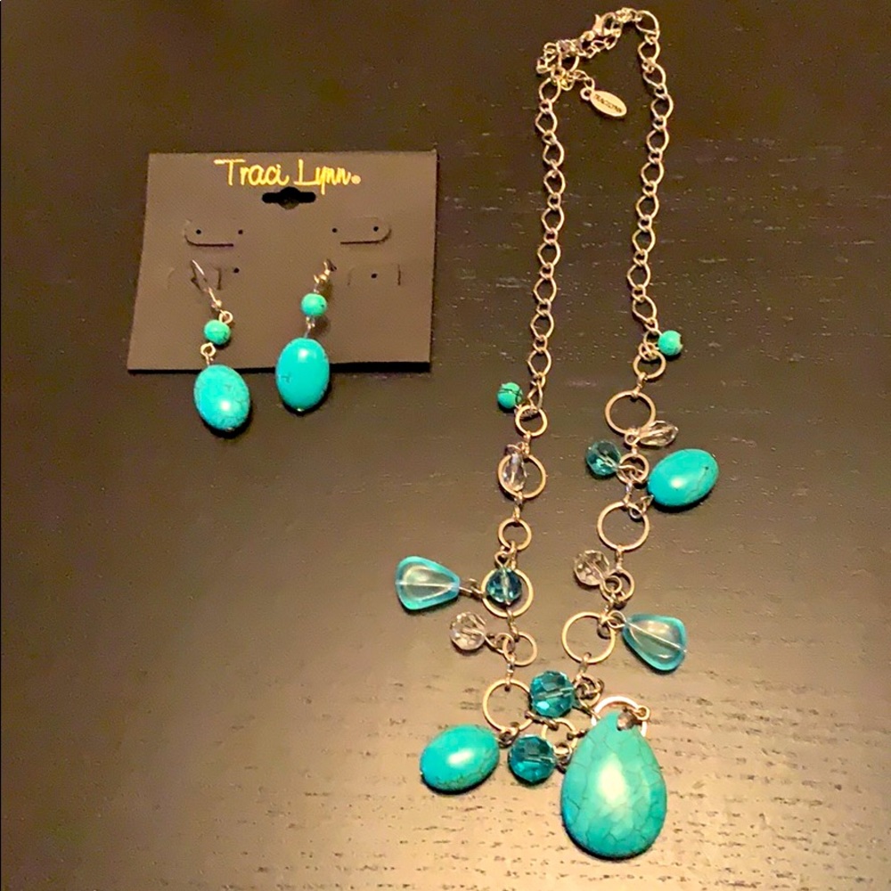 Traci Lynne Coral earring and necklace set